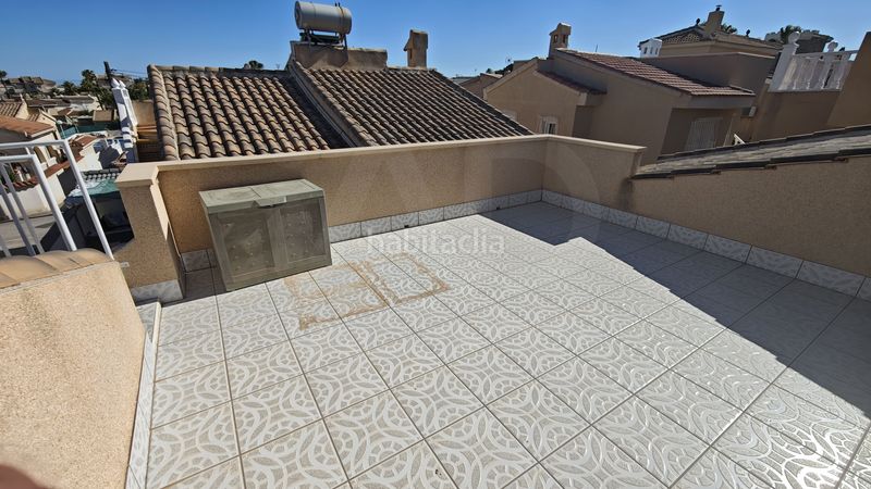 Foto 91e150d0-680c-41c3-bb7b-3d63d5f794d4. Casa amb piscina a Centro de la Ciudad Quesada Rojales