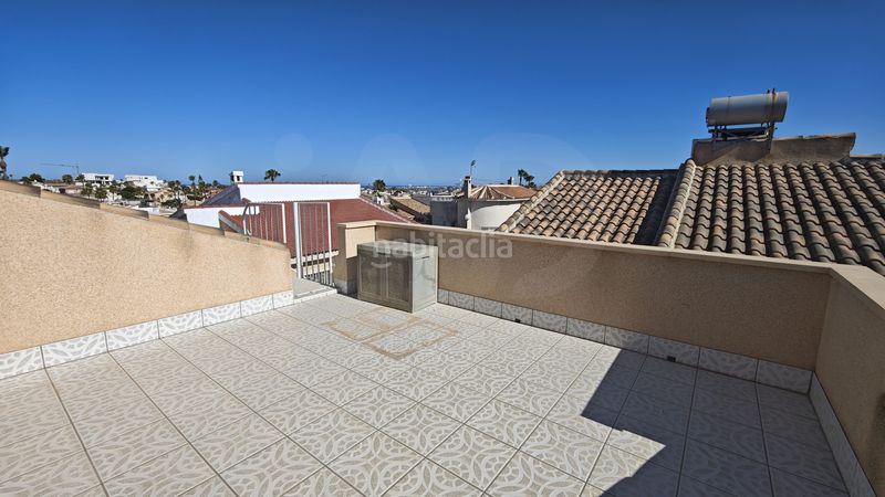 Foto f07b06f3-24ab-4210-a1ea-45ec2c645cb8. Casa amb piscina a Centro de la Ciudad Quesada Rojales