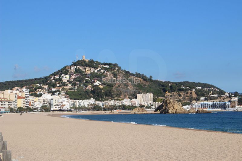Foto d9939847-73aa-41a8-8a0c-537b53342a11. Pis amb calefacció piscina a La plantera Blanes
