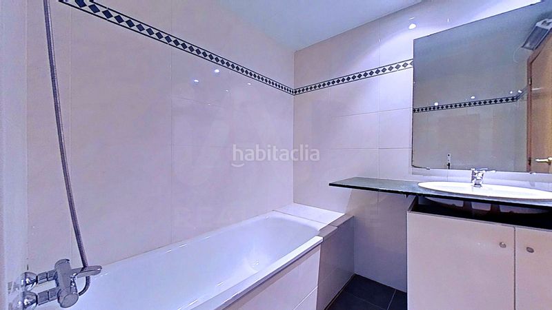 Foto 48c84cd9-b738-48a0-b49e-655b4b2bbf1f. Pis amb calefacció aparcament a Llevant Reus