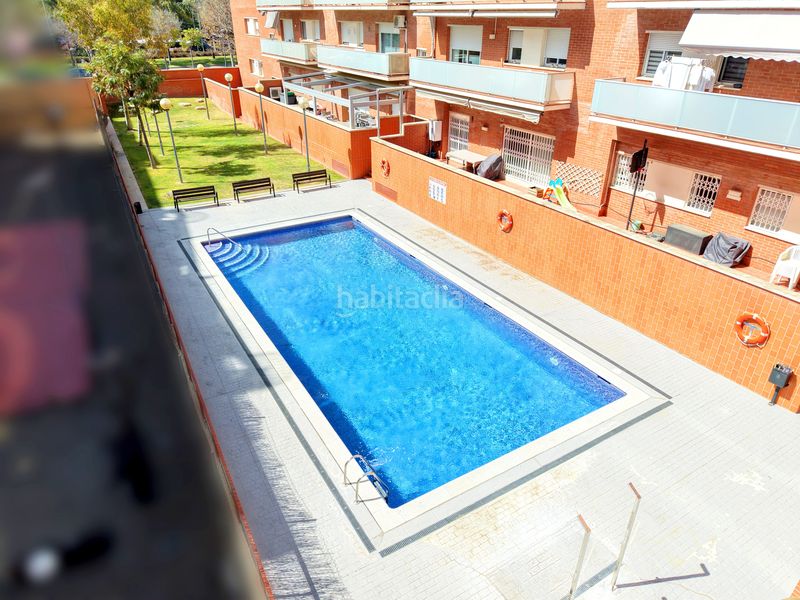 Foto e8bc32f1-9136-42fd-bcd5-55227f626d90. Pis amb calefacció aparcament a Llevant Reus