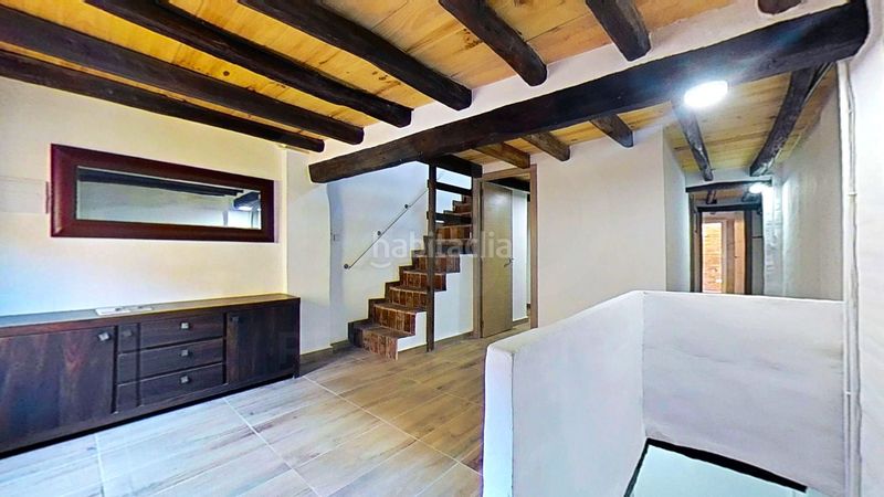 Foto d614869c-9322-426a-89a4-3fb058ac6682. Edificio in Alcover