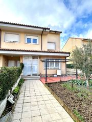 Maison jumelée à Valverde de la Virgen
