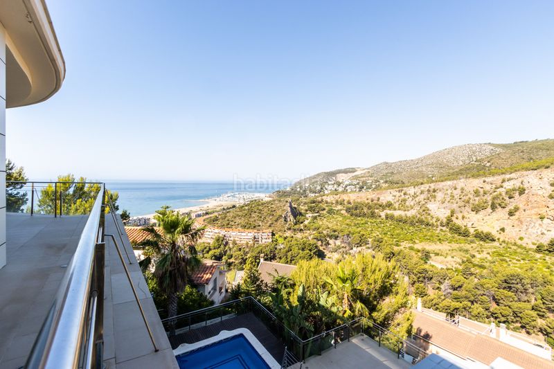 Foto 50b63028-307b-4975-ab57-cdec3b9722e5. Casa amb calefacció aparcament piscina a les botigues de Sitges Sitges