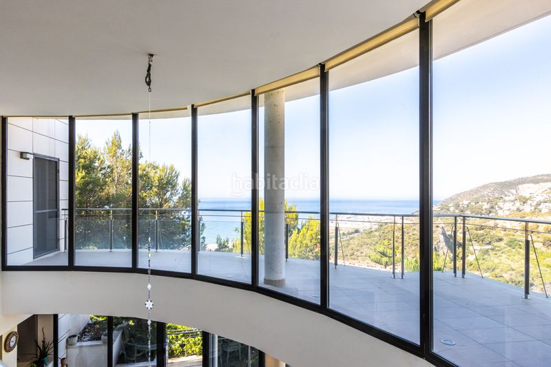 Foto de9c1412-1a95-4bd4-9e16-a0ee7c8608a9. Casa amb calefacció aparcament piscina a les botigues de Sitges Sitges