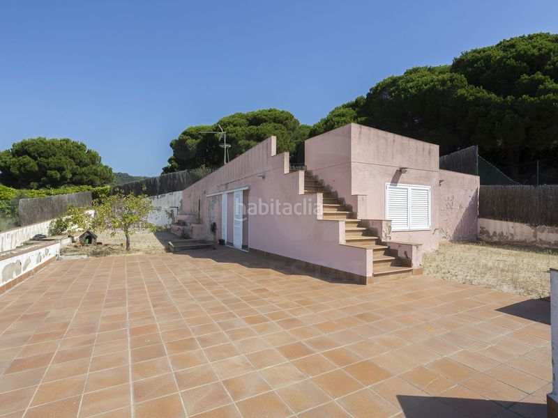 Foto 37ee7702-8eb2-4a2e-b548-d2ce4f68f33a. Casa amb calefacció aparcament a Canet de Mar