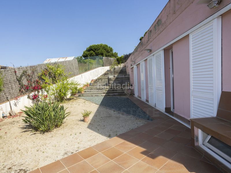 Foto 7a5eeb24-3c4d-46ff-9305-020050163d0d. Casa amb calefacció aparcament a Canet de Mar