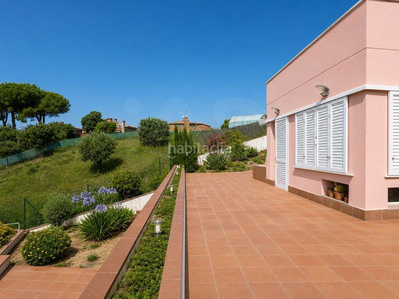 Foto a65b7194-f6d4-4bc5-8acc-4eb5182f950e. Casa amb calefacció aparcament a Canet de Mar