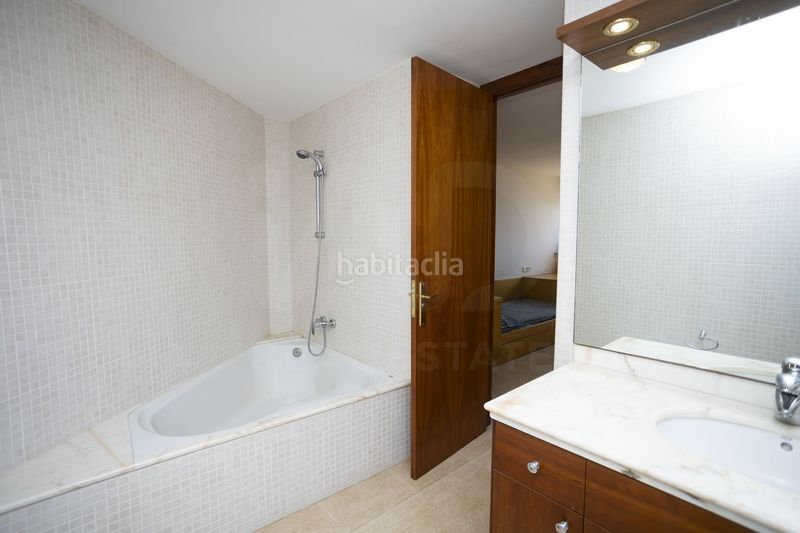 Foto c31362cc-8dbc-4e8c-9f98-998f58593667. Casa amb calefacció aparcament a Canet de Mar