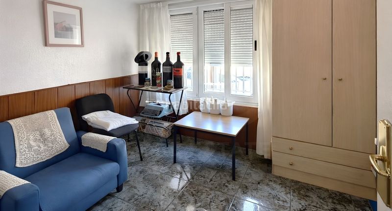 Foto c5c248b8-c0ae-4f55-8e30-948325bfad7b. Casa aparellada a Benejúzar