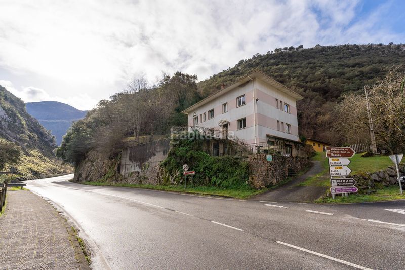 Foto e37949b6-1c76-4409-ac64-9800b3aedddf. Edificio in Peñamellera Alta