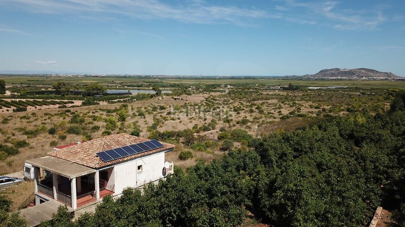 Foto 08db4ca9-a7d3-4a13-bbee-f75630d1fb80. Casa amb calefacció piscina a Llaurí