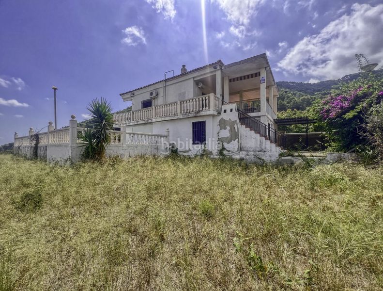 Foto f713677e-93a8-4fe5-9867-dc9215551ee8. Casa amb calefacció piscina a Llaurí