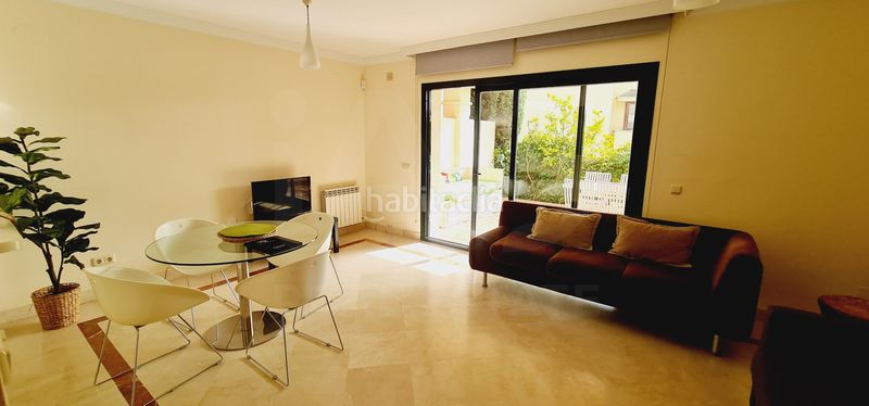 Foto 9168ca70-2b70-4444-a6b3-20146607f764. Pis amb calefacció aparcament piscina a Zona Miraflores Marbella