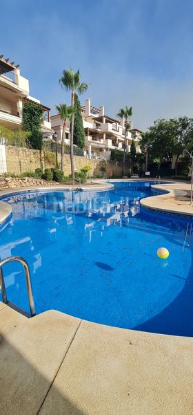 Foto 9e0d3320-91cd-48eb-9c2f-5e173d701a02. Pis amb calefacció aparcament piscina a Zona Miraflores Marbella