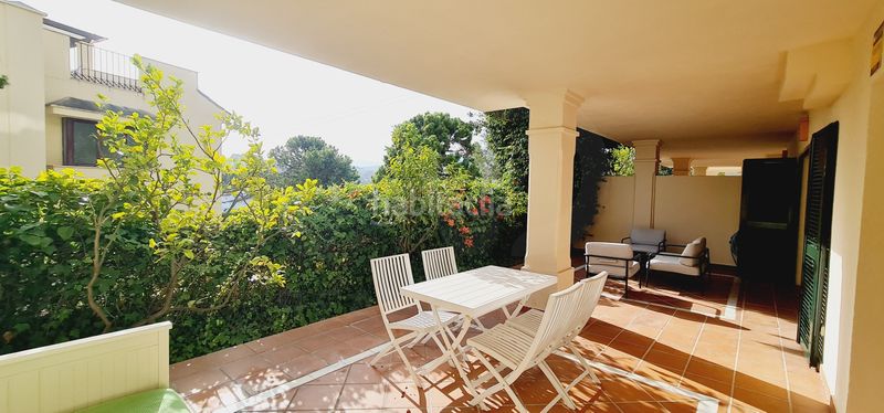 Foto b0d5a1fd-0baa-43cc-975b-5524138b2394. Pis amb calefacció aparcament piscina a Zona Miraflores Marbella