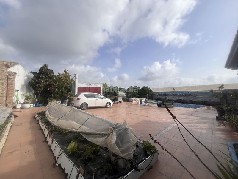 Foto dc16a559-b8e1-458a-937c-5ba5b8a85030. Casa amb aparcament piscina a Barbate Barbate