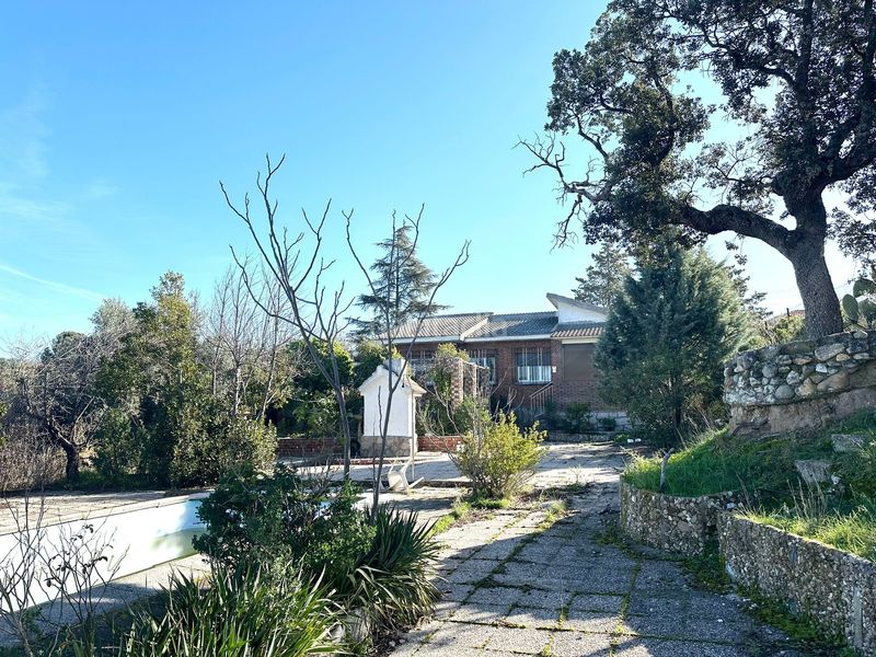 Foto 6434b7a7-6d1e-4365-9a79-d1d024db29bf. Casa a Calalberche