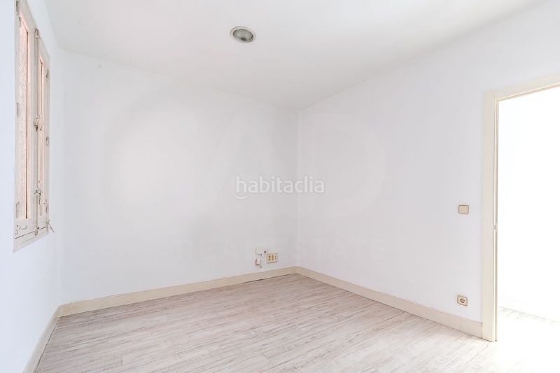 Foto de657dd0-bf99-4524-9e6c-c7f829588262. Pis amb calefacció a Ibiza Madrid