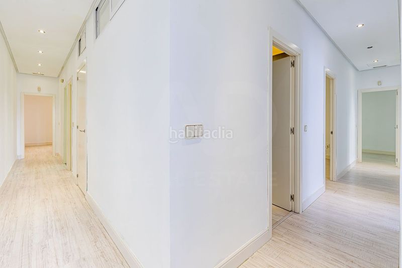 Foto fde1aca3-c520-4c68-b8c5-d6a0f0e58df0. Pis amb calefacció a Ibiza Madrid