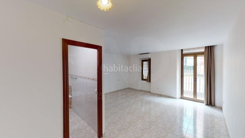 Foto 7a3e9f3d-03e9-4b1b-8503-4d95800d4e39. Casa amb calefacció a Canet de Mar