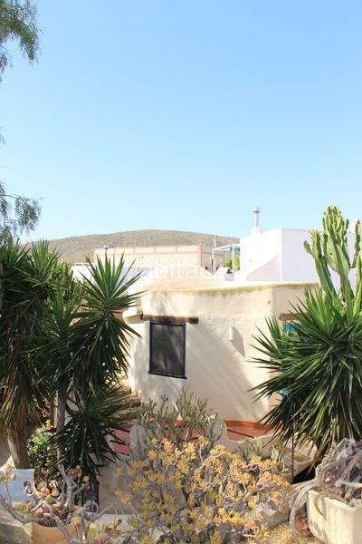 Foto 12e2cd47-632f-4897-a2ff-34823ea73d2e. Casa aparellada a Las Negras Níjar