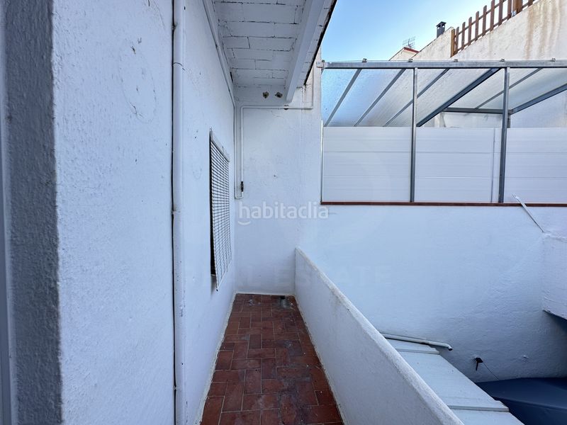 Foto 1312fbc5-638f-431c-98be-35cbc9563637. Casa aparellada amb calefacció a Cerdanyola Nord Mataró
