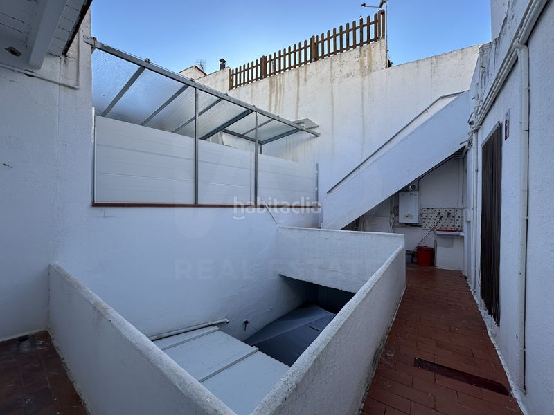 Foto f9c8bd42-9477-453a-abff-c57c9064d2a2. Casa aparellada amb calefacció a Cerdanyola Nord Mataró