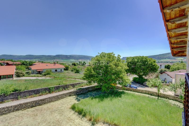 Foto c0c57ab5-8c51-479e-a543-2c1b06e1669b. Casa amb calefacció a Valle de Losa