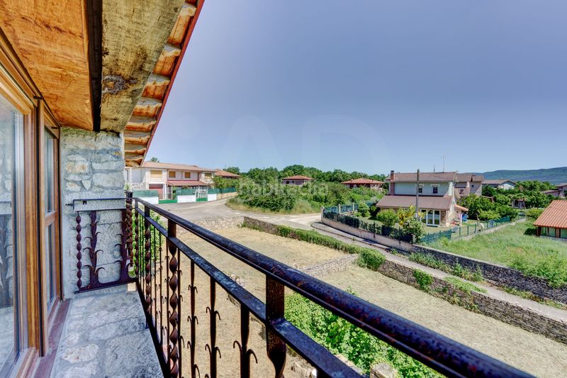 Foto c6a0fb93-d0f2-47e9-8ef6-02fc4c0587f1. Casa amb calefacció a Valle de Losa