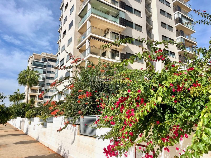 Foto a9f4ec79-ce06-42c6-abad-d9c183586e4c. Etagenwohnung mit heizung parking pool in Costa Marfil Oropesa del Mar