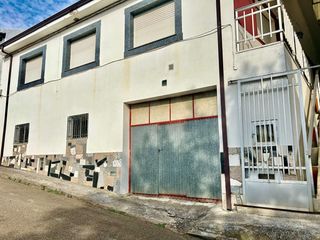 Masía en Cebrones del Río