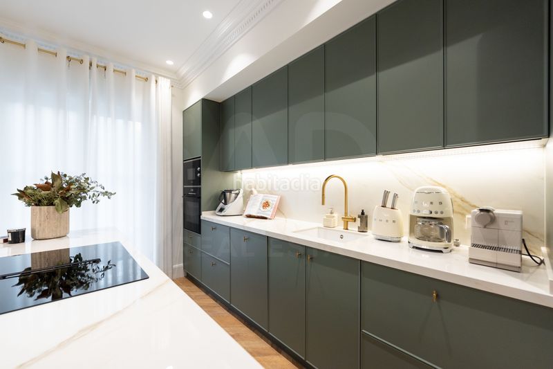 Foto 9ff8d6d1-57f3-4180-b115-6eaee78ad28b. Piso en Lista Madrid