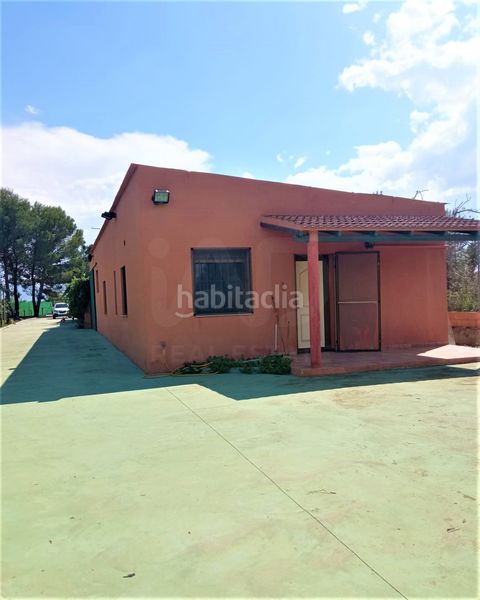 Foto 12b75ed9-c07d-4242-9fd3-2f72ac273589. Casa amb calefacció aparcament piscina a Móra d´Ebre