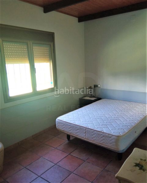 Foto 803a7bb1-e36a-4b9e-b6c3-e69794c103dc. Casa amb calefacció aparcament piscina a Móra d´Ebre