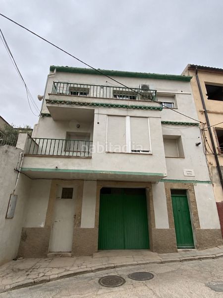Foto 2284e3d9-d598-456d-b746-20b9b26520b8. Edificio in Corbera d´Ebre