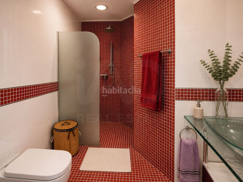 Foto 7b1a7b73-9e26-4f2d-a268-d0e6c47c6ba1. Chalet en Palau Girona
