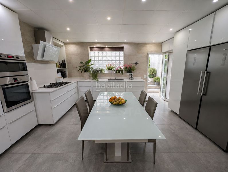 Foto cb5550ef-7ab7-45eb-b519-074a2ee8de36. Chalet en Palau Girona