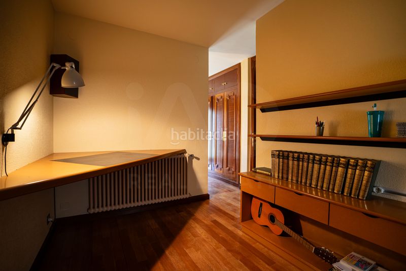 Foto 0e70fd22-eed5-4163-8a18-c8a32ef651c8. Casa amb aparcament a Urbanitzacions Tortosa