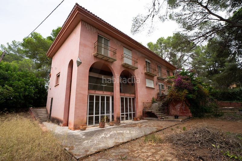 Foto 15a3f854-ee79-4308-95d3-bf017ec2ca2d. Casa amb aparcament a Urbanitzacions Tortosa