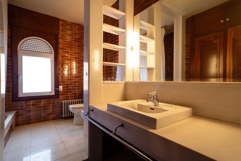 Foto 4517df0f-b9e1-4edc-9a2e-f9715597a9f2. Casa amb aparcament a Urbanitzacions Tortosa
