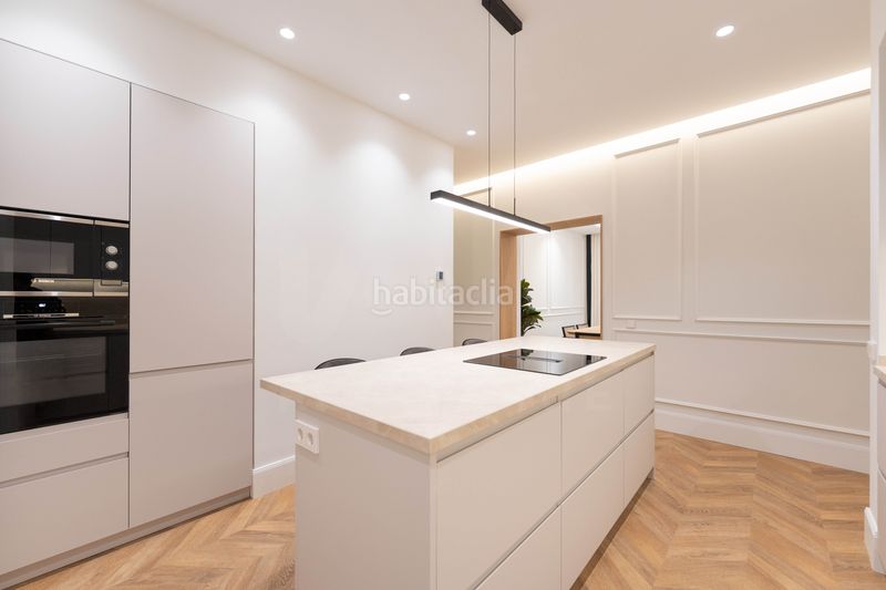 Foto dac590e7-ba09-40a3-8488-a9445e092555. Piso en calle de padilla 39 en Lista Madrid