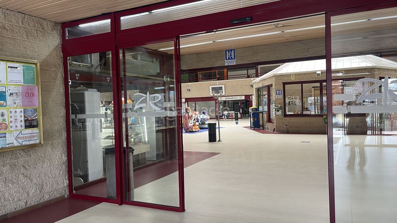 Foto 6e5cb9ea-1742-4317-a5eb-37924586d58c. Traspàs local comercial a Monte Rozas Rozas de Madrid (Las)