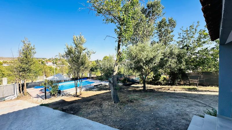 Foto b602ea6c-36c0-430d-8de0-b1643a76eaf0. Casa amb calefacció a Colmenar de Oreja