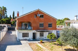 Chalet in Els Masos - Els Garrofers