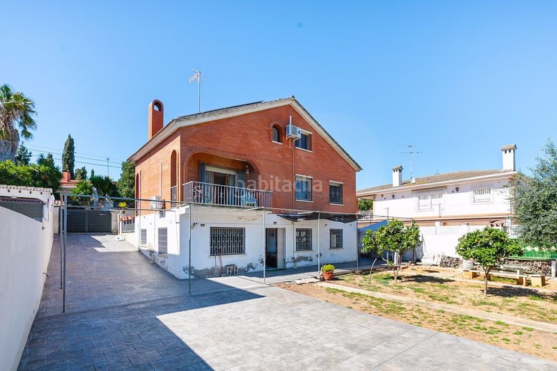 Foto b06a0354-c6b0-441a-b1c4-fa6b2f1f0969. Xalet a Els Masos - Els Garrofers Coma-ruga
