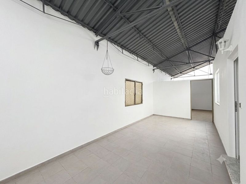 Foto c183e0f4-047e-4f1d-944e-63c159436b05. Àtic amb aparcament a Blanca