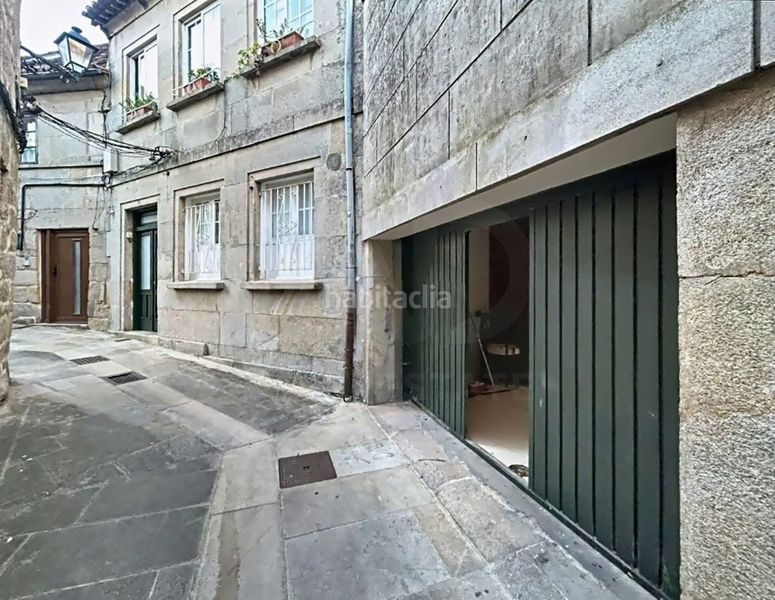 Foto 9a4f2210-df07-42fe-a35a-0562b686df11. Casa amb calefacció aparcament a Centro - Echegaray Pontevedra