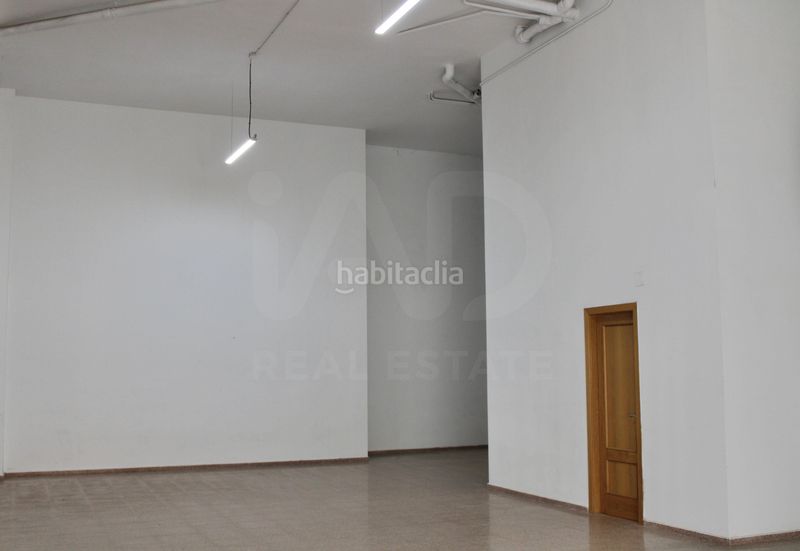 Foto 2b8ddcc1-4bfc-46b4-81c9-5747677408b8. Local comercial en Onil