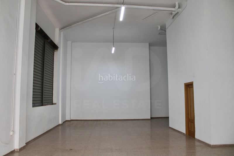 Foto cf18969b-8163-48fe-a114-dd48f445da1a. Local comercial en Onil